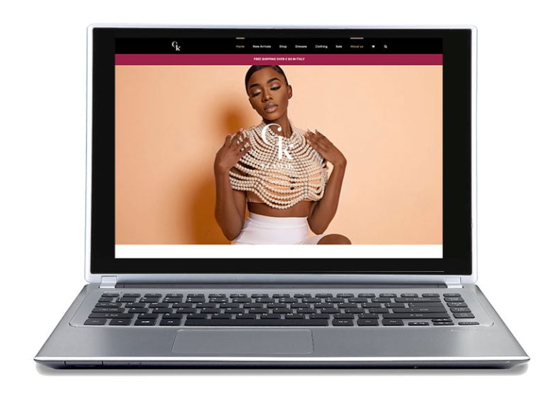 E-commerce website clothing handmade look outfit